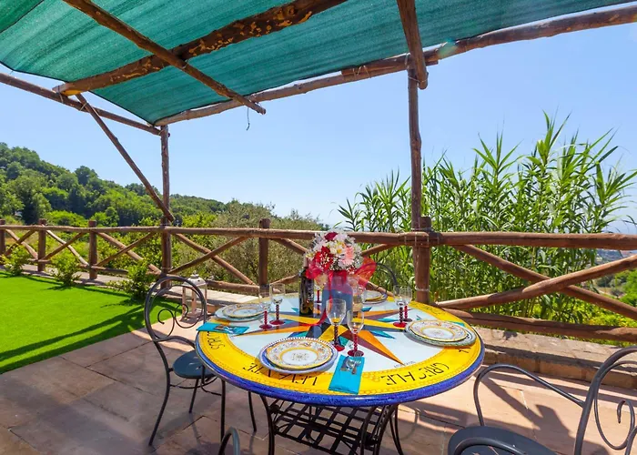 I Giardini Di بيت للعطل سورينتو